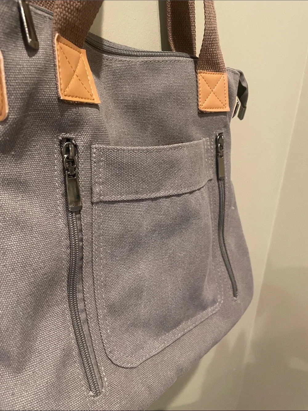 Canvas Tote Bag in brown  with Chestnut Trim like new